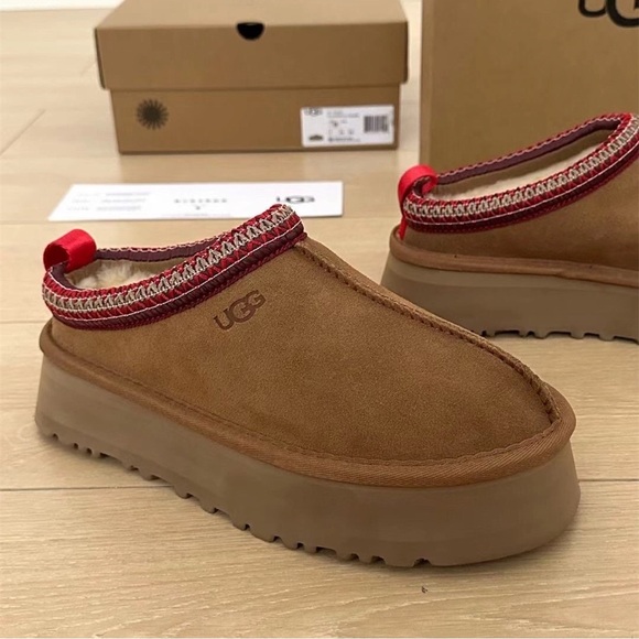 UGG Tazz Platform Slippers - Picture 3 of 4